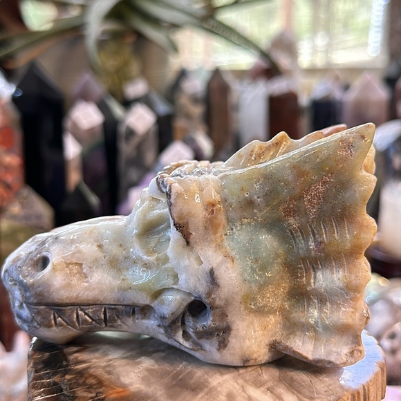 Caribbean Calcite Crystal Dragons Head Carving! - Picture 10 of 11